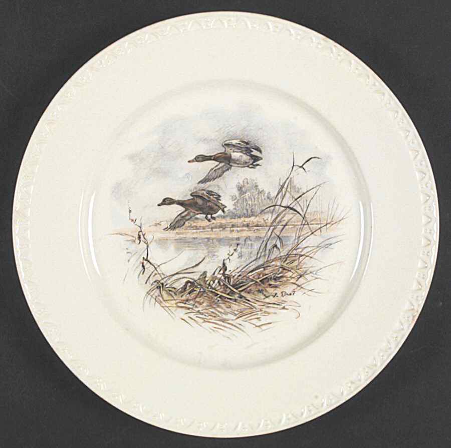 Fontainebleau (Raised Dots, No Trim) Luncheon Plate by Villeroy & Boch-1