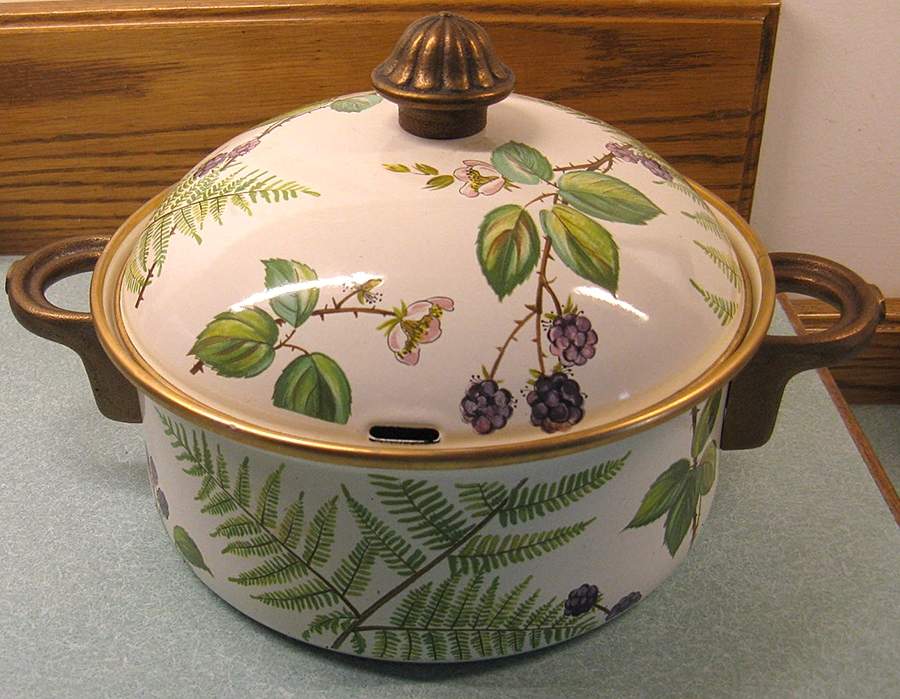 Forsa 2.5 Quart Metal Stew Pot by Villeroy & Boch-1