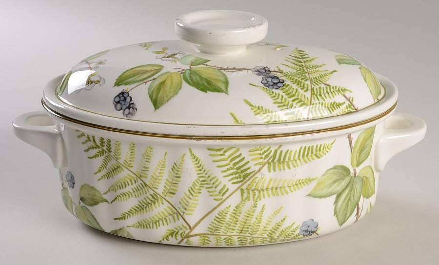 Forsa 2 Quart Oval Covered Casserole by Villeroy & Boch-1