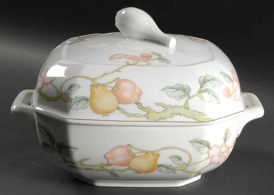 Fruit Garden Round Covered Vegetable by Villeroy & Boch-1