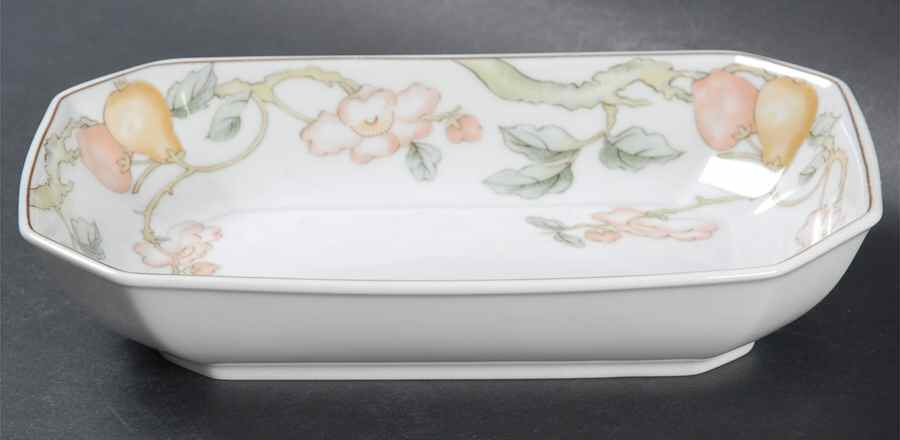 Fruit Garden Pickle Dish by Villeroy & Boch-1
