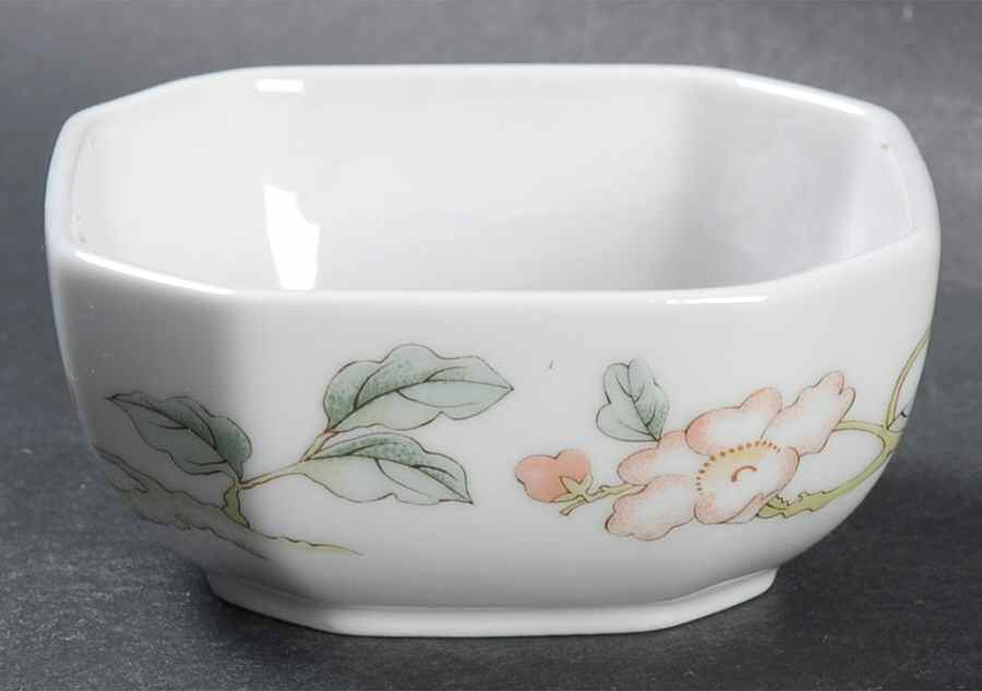 Fruit Garden Nut Dish by Villeroy & Boch-1