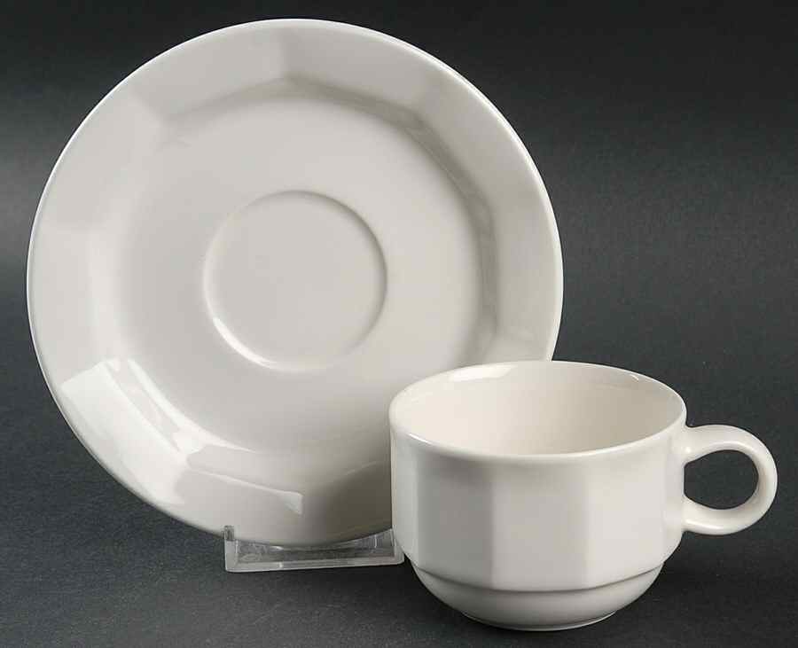 Geo Flat Cup & Saucer Set by Villeroy & Boch-1