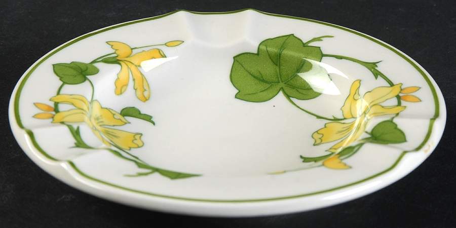 Geranium (Non Ribbed Rim) 4" Ashtray by Villeroy & Boch-1