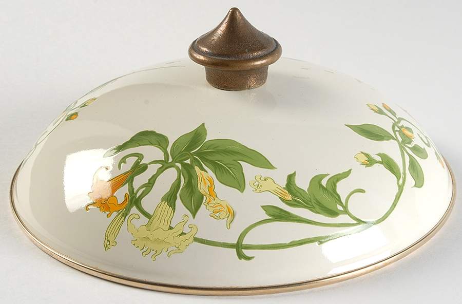 Geranium (Non Ribbed Rim) Lid for 2 Quart Metal Stew Pot by Villeroy & Boch-1