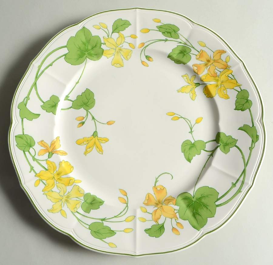 Geranium (Ribbed Rim) 12" Chop Plate (Round Platter) by Villeroy & Boch-1