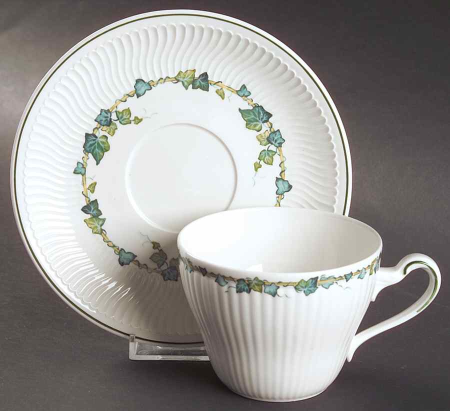 Green Park Breakfast Cup & Saucer Set by Villeroy & Boch-1