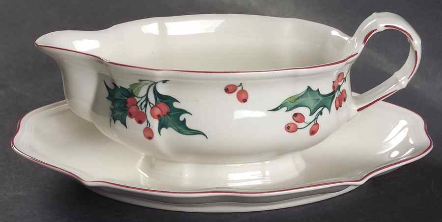 Holly Gravy Boat with Attached Underplate by Villeroy & Boch-1