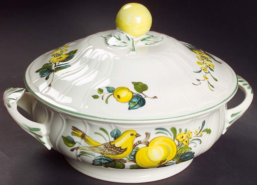 Jamaica Large Round Covered Vegetable by Villeroy & Boch-1