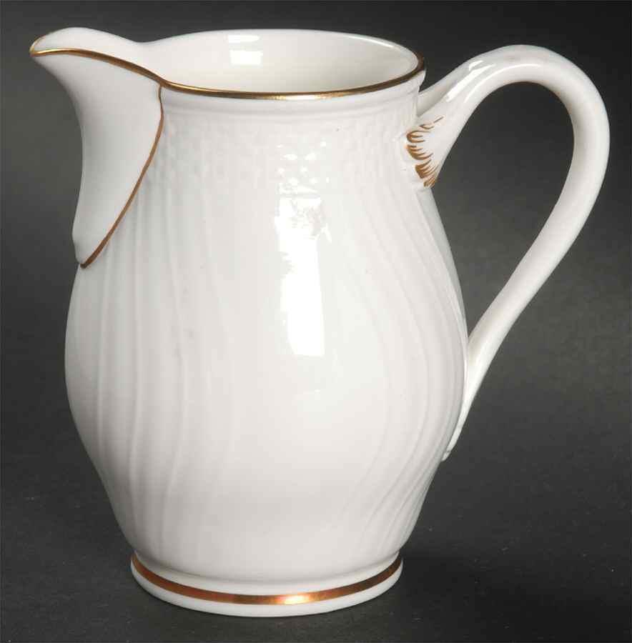 Louisenburg Gold Creamer by Villeroy & Boch-1