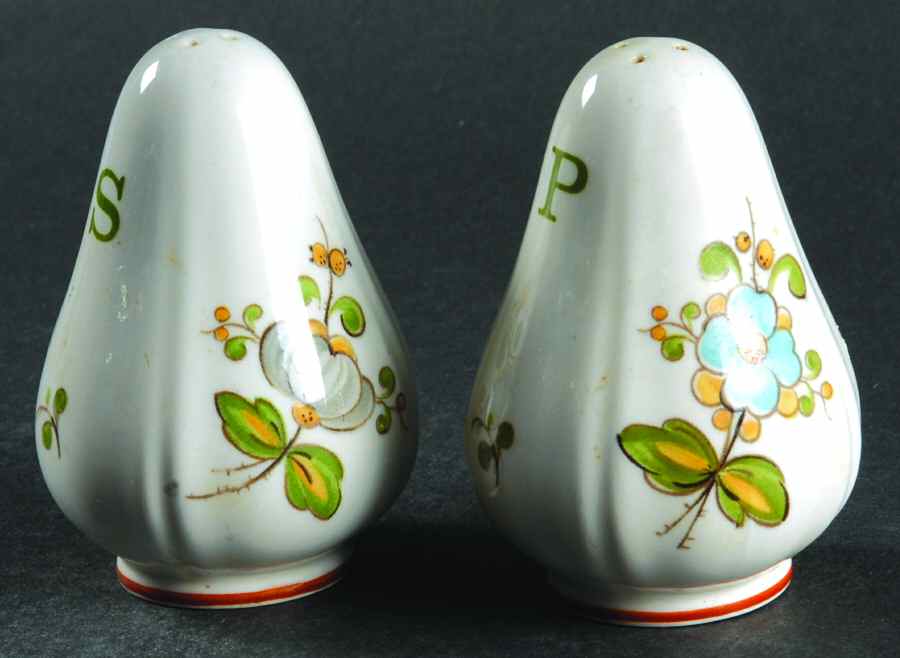 Louisiana Salt & Pepper Set by Villeroy & Boch-1
