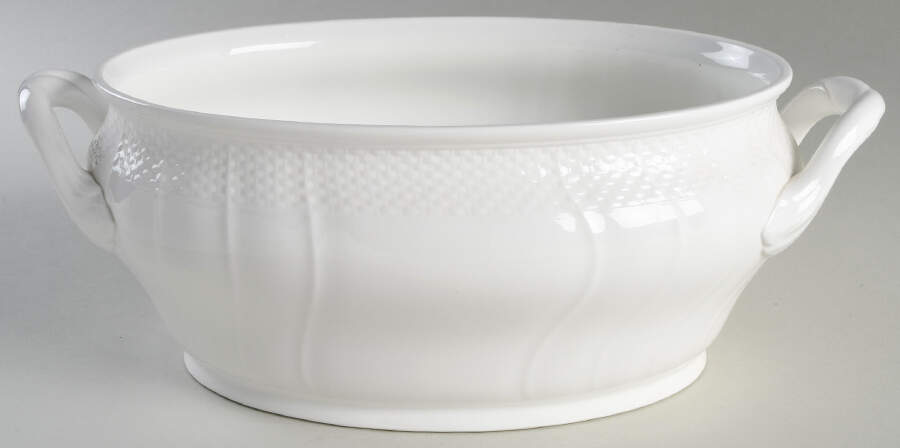 Louisenburg White Oval Tureen No Lid by Villeroy & Boch-1