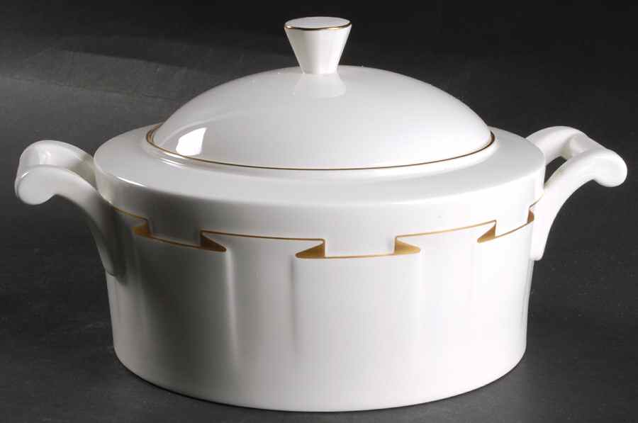 Madison Avenue Round Covered Vegetable by Villeroy & Boch-1