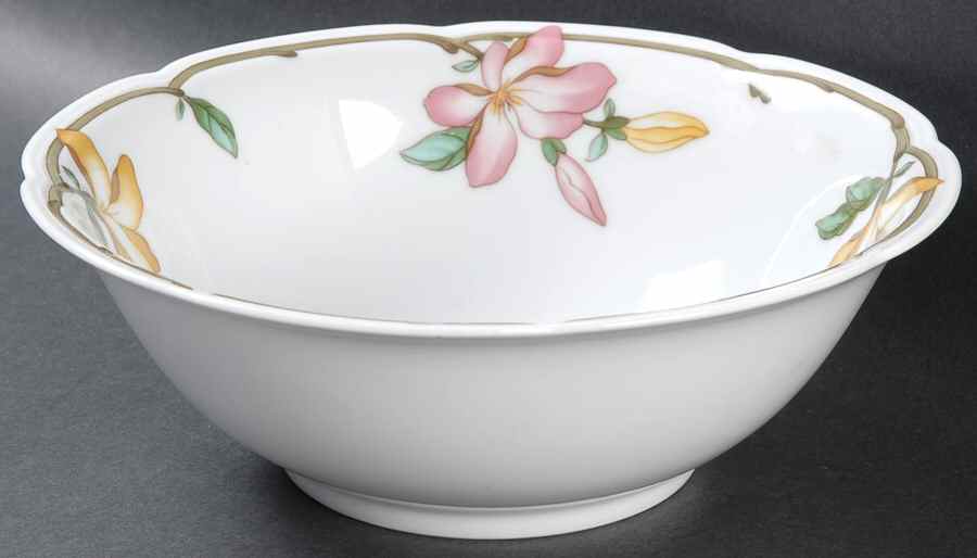 Magnolia 8" Round Vegetable Bowl by Villeroy & Boch-1