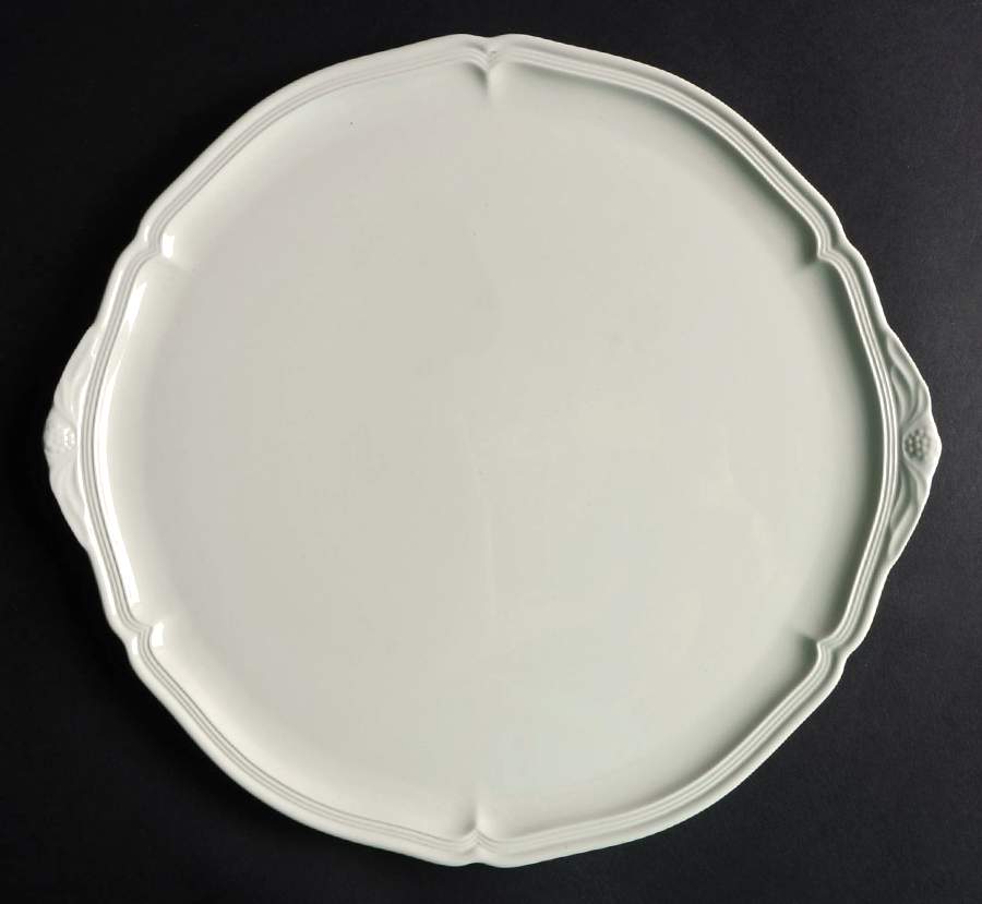 Manoir (VitroPorcelain, Luxembourg & Germany) Handled Cake Plate by Villeroy & Boch-1