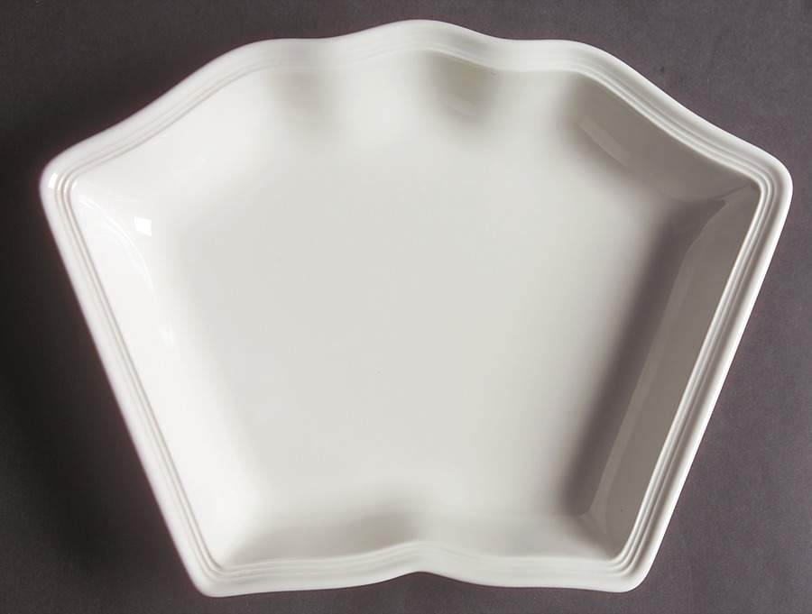 Manoir (VitroPorcelain, Luxembourg & Germany) 9" Hors D'Oeuvre Dish (HT9S Set) by Villeroy & Boch-1