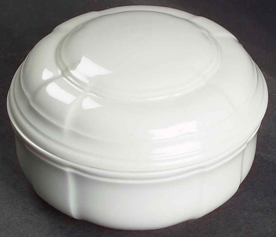 Manoir (VitroPorcelain, Luxembourg & Germany) Candy Box & Lid by Villeroy & Boch-1
