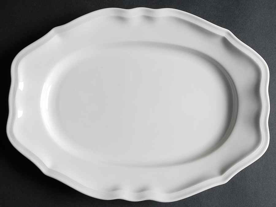 Manoir (VitroPorcelain, Luxembourg & Germany) 11" Oval Serving Platter by Villeroy & Boch-1