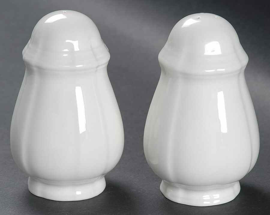 Manoir (VitroPorcelain, Luxembourg & Germany) Salt & Pepper Set by Villeroy & Boch-1