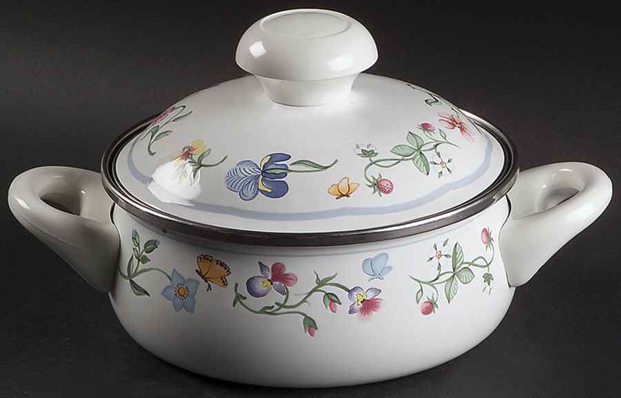 Mariposa (Bone China) 1.25 Quart Metal Covered Casserole by Villeroy & Boch-1