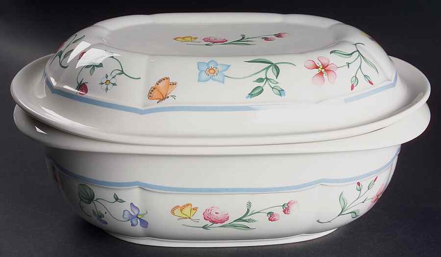 Mariposa (Bone China) 3 Quart Oval Microwave Baker with Lid by Villeroy & Boch-1