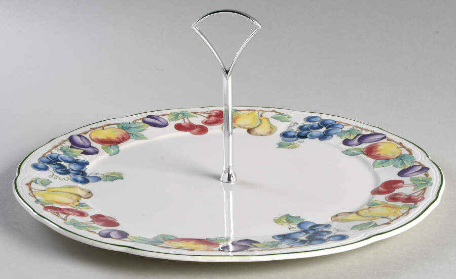 Melina Round Serving Plate with Handle (CA) by Villeroy & Boch-1