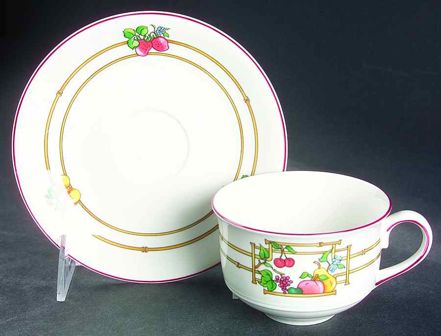 Mon Jardin Flat Cup & Saucer Set by Villeroy & Boch-1