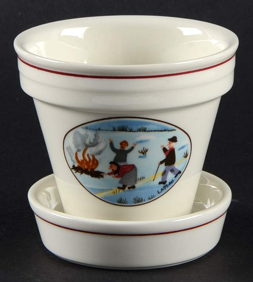 Naif Christmas 2" Flower Pot & Underplate by Villeroy & Boch-1