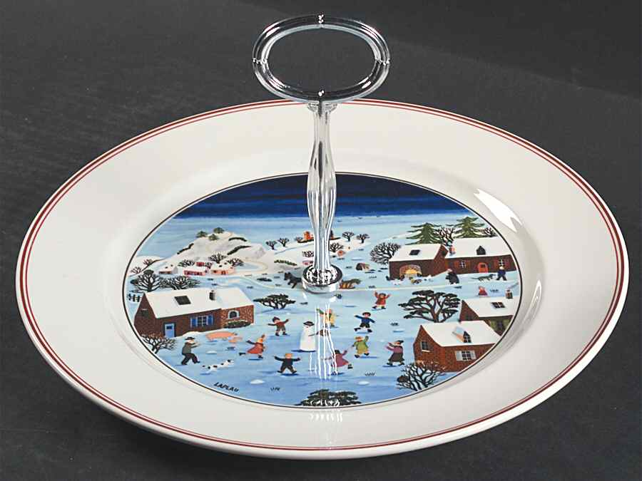 Naif Christmas Round Serving Plate with Center Handle (Dp) Hc by Villeroy & Boch-1