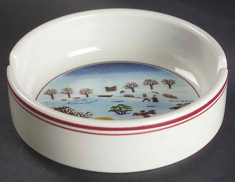 Naif Christmas Small Ashtray by Villeroy & Boch-1