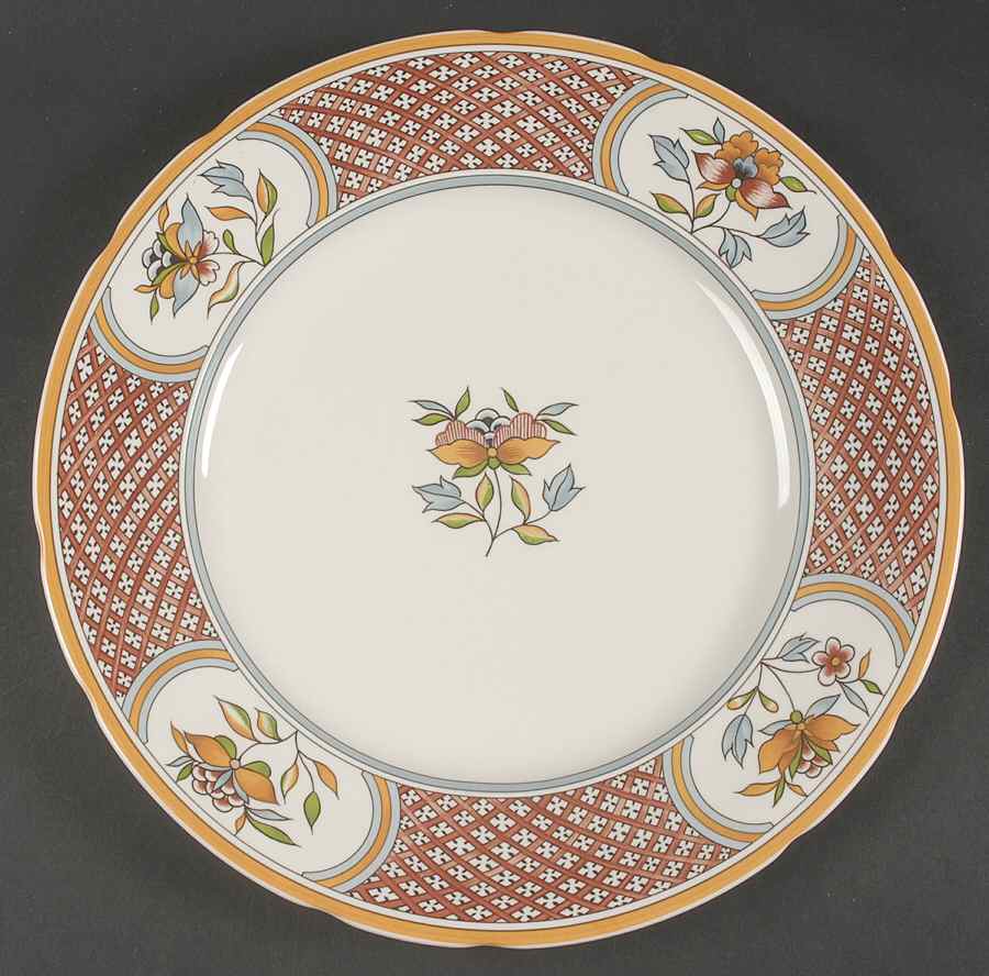 Normandie 12" Chop Plate (Round Platter) by Villeroy & Boch-1