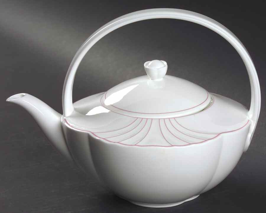 Palatino (Scalloped Edge) Teapot & Lid by Villeroy & Boch-1
