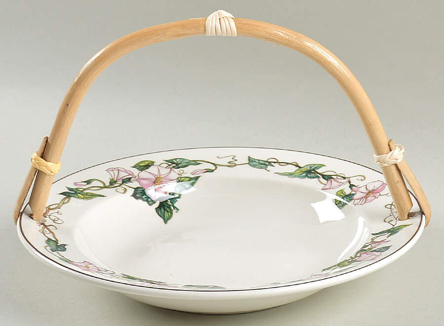 Palermo 7''-7 1/4'' Basket W/Bamboo Handle HC by Villeroy & Boch-1