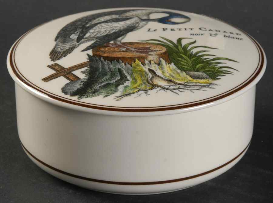 Paradiso (Brown Trim & Band) Medium Candy Box by Villeroy & Boch-1