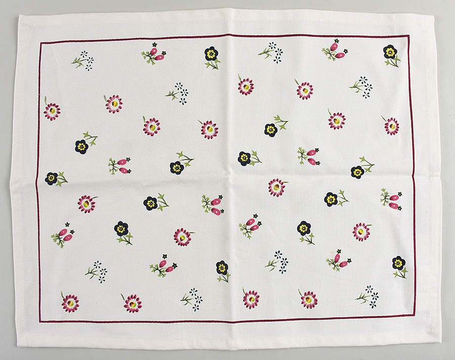 Petite Fleur Cloth Placemat by Villeroy & Boch-1