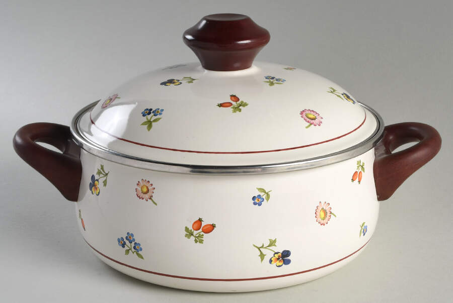 Petite Fleur 2.5 Quart Metal Round Covered Casserole by Villeroy & Boch-1
