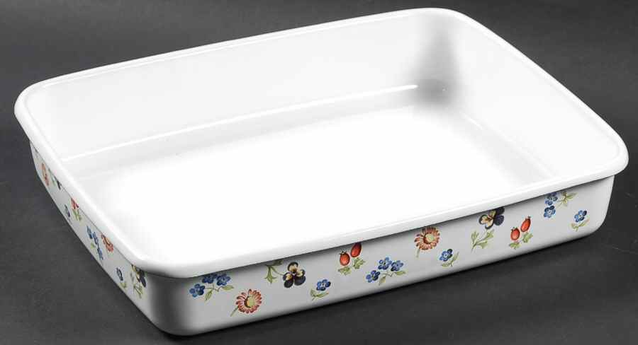 Petite Fleur 11" Metal Rectangular Baker by Villeroy & Boch-1
