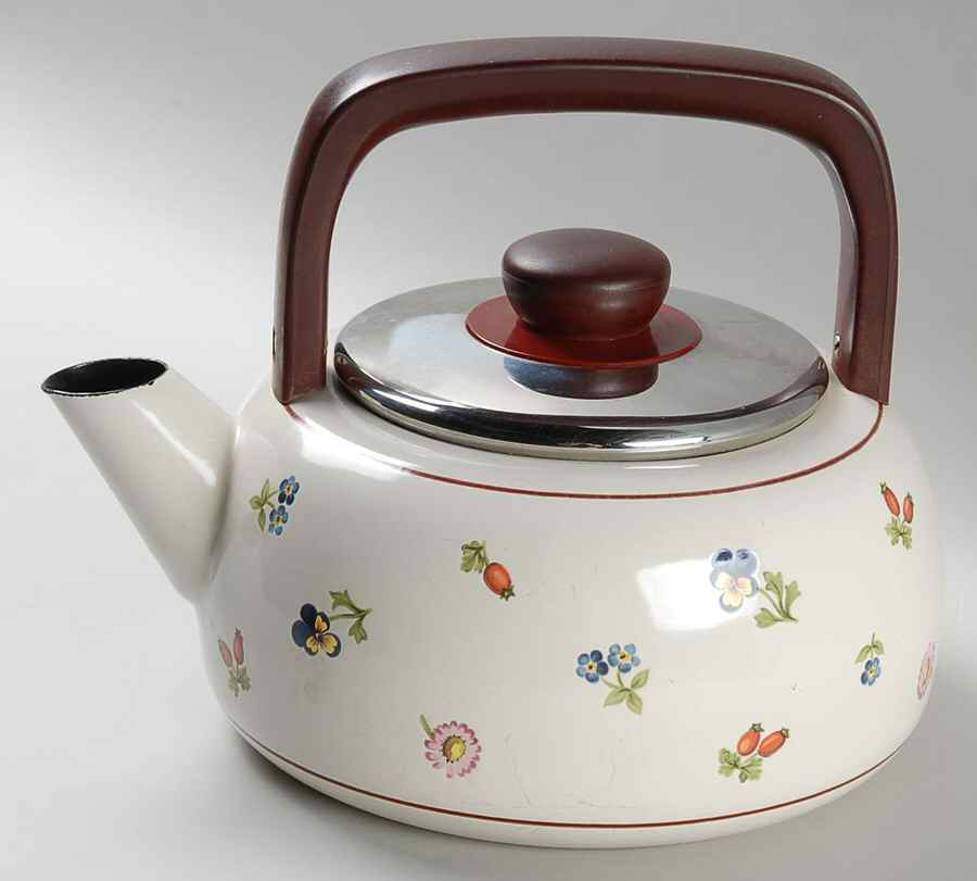 Petite Fleur Metal Kettle & Lid by Villeroy & Boch-1
