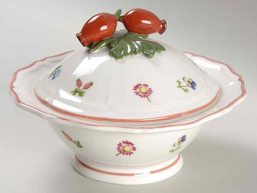 Petite Fleur 6" Candy Box with Lid by Villeroy & Boch-1