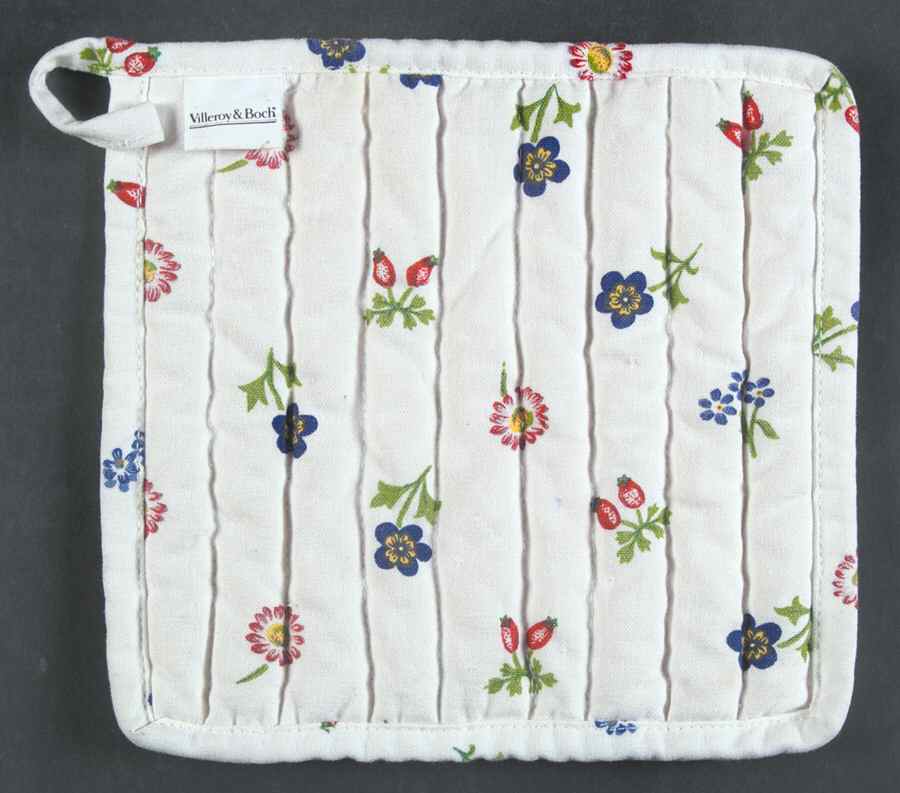 Petite Fleur Cloth Potholder by Villeroy & Boch-1
