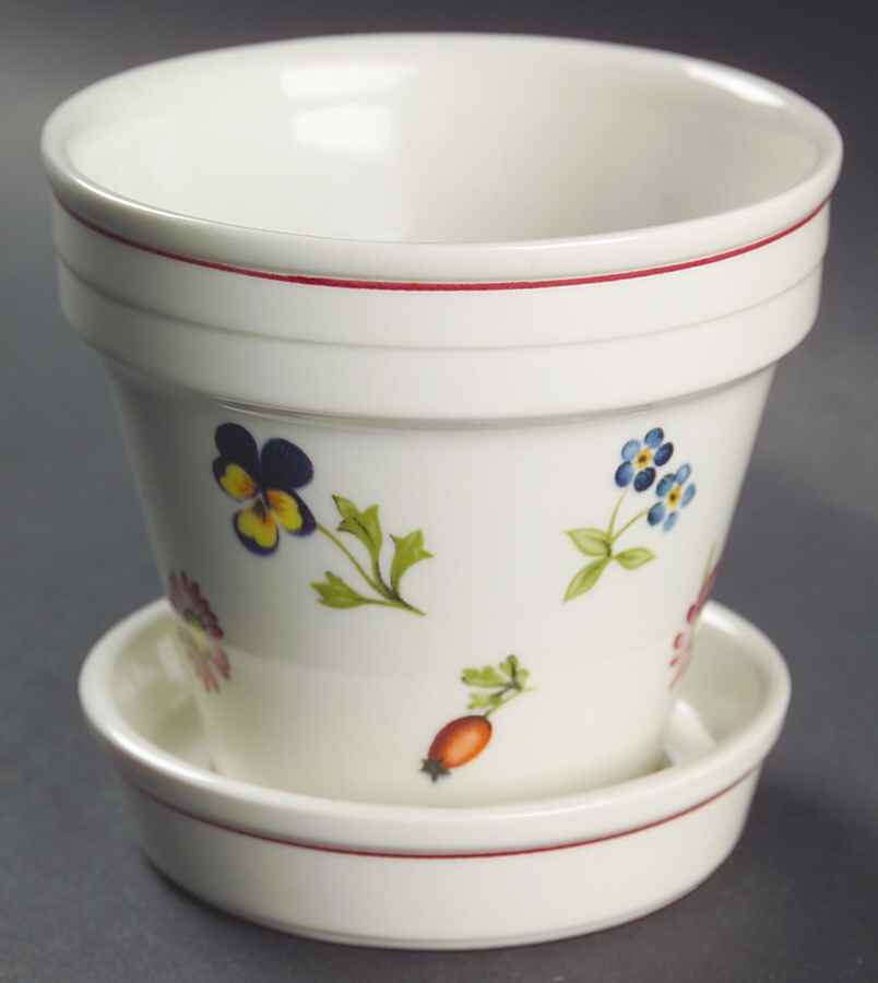 Petite Fleur 2" Flower Pot & Underplate by Villeroy & Boch-1