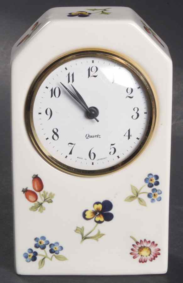 Petite Fleur Large Desk Clock by Villeroy & Boch-1
