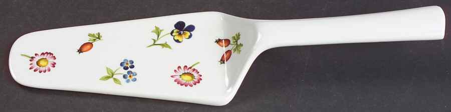 Petite Fleur Solid Ceramic Pie/Cake Server by Villeroy & Boch-1