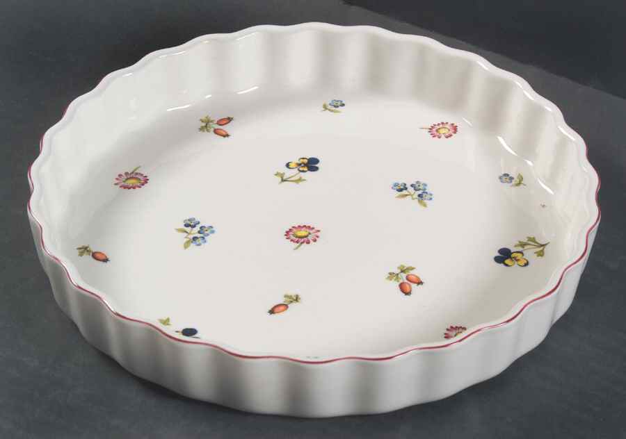 Petite Fleur 9" Quiche by Villeroy & Boch-1