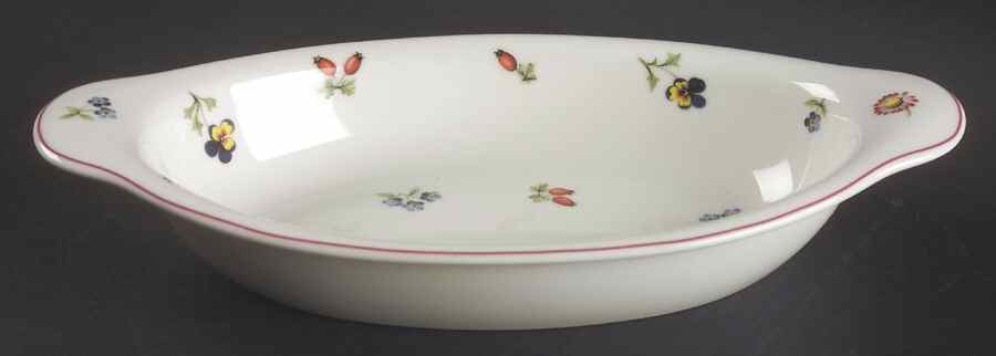 Petite Fleur 11" Oval Baker by Villeroy & Boch-1