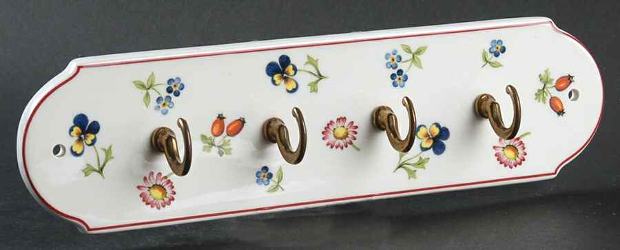 Petite Fleur Wall Hanging Key Holder by Villeroy & Boch-1