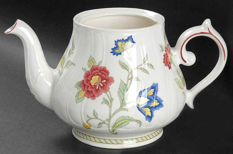 Persia (Scalloped) Teapot No Lid by Villeroy & Boch-1