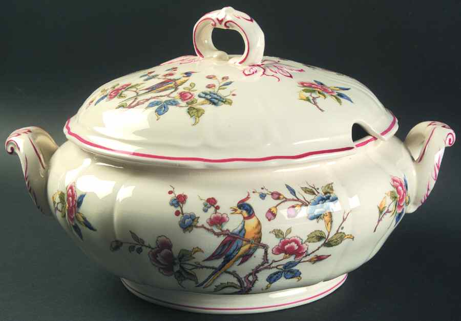 Phoenix (Multicolor) Tureen &  Lid by Villeroy & Boch-1