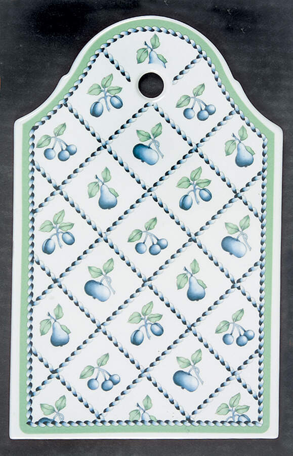 Provence (Blue Weave, Green Trim) Cheese and Cracker Board by Villeroy & Boch-1