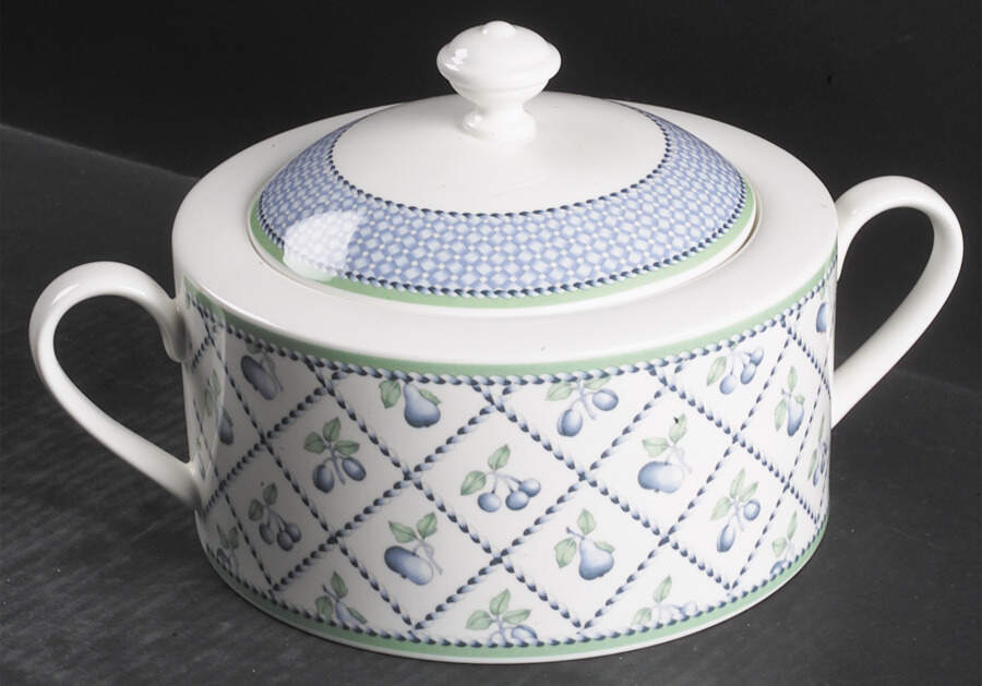 Provence (Blue Weave, Green Trim) Round Covered Vegetable by Villeroy & Boch-1